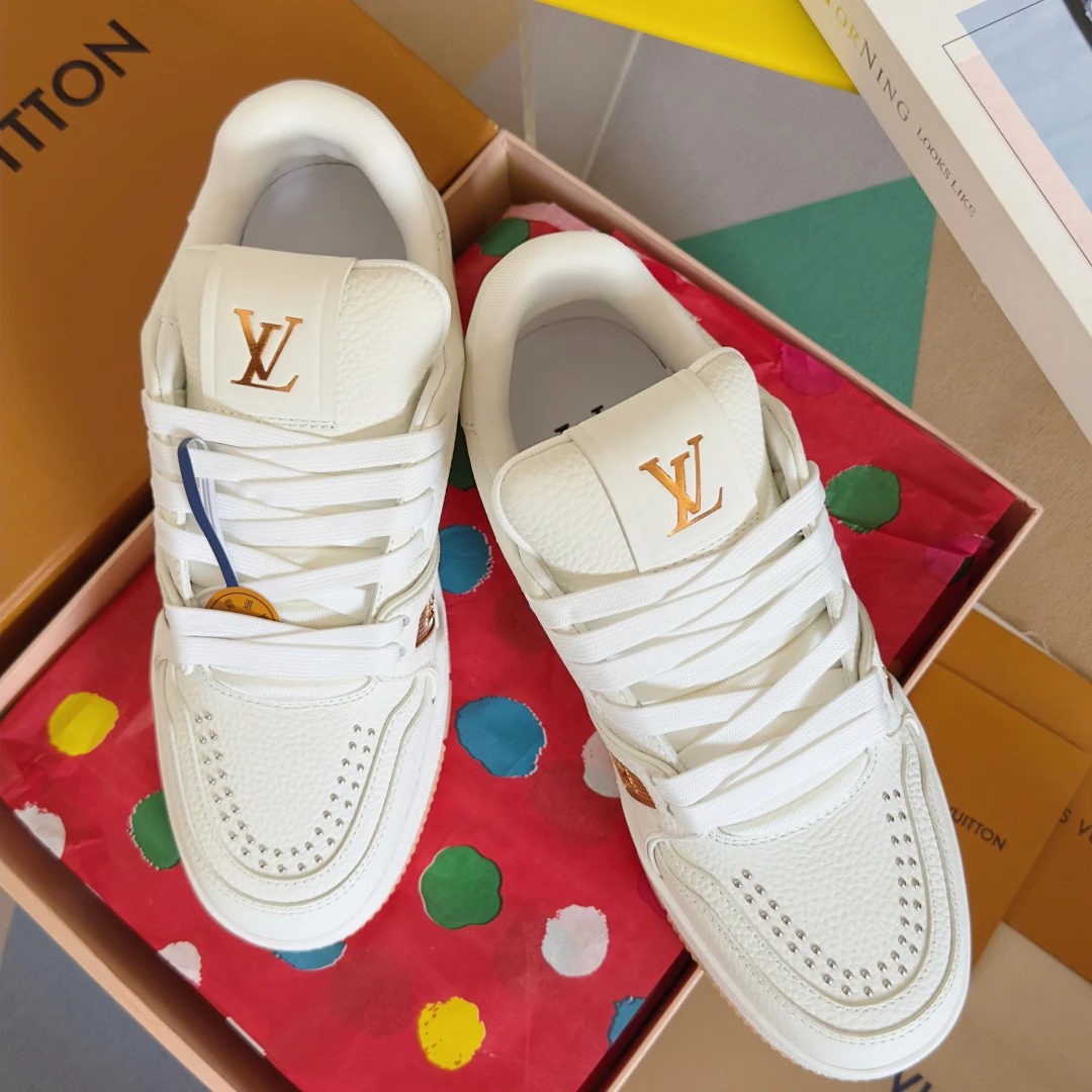 Louis Vuitton Sneakers — ddaaa484