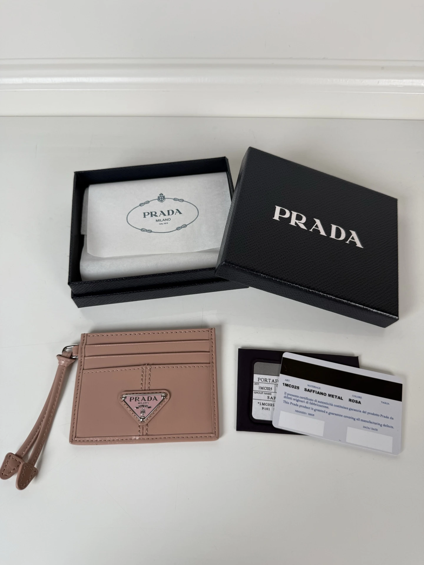 Cardholders — bf7231d1