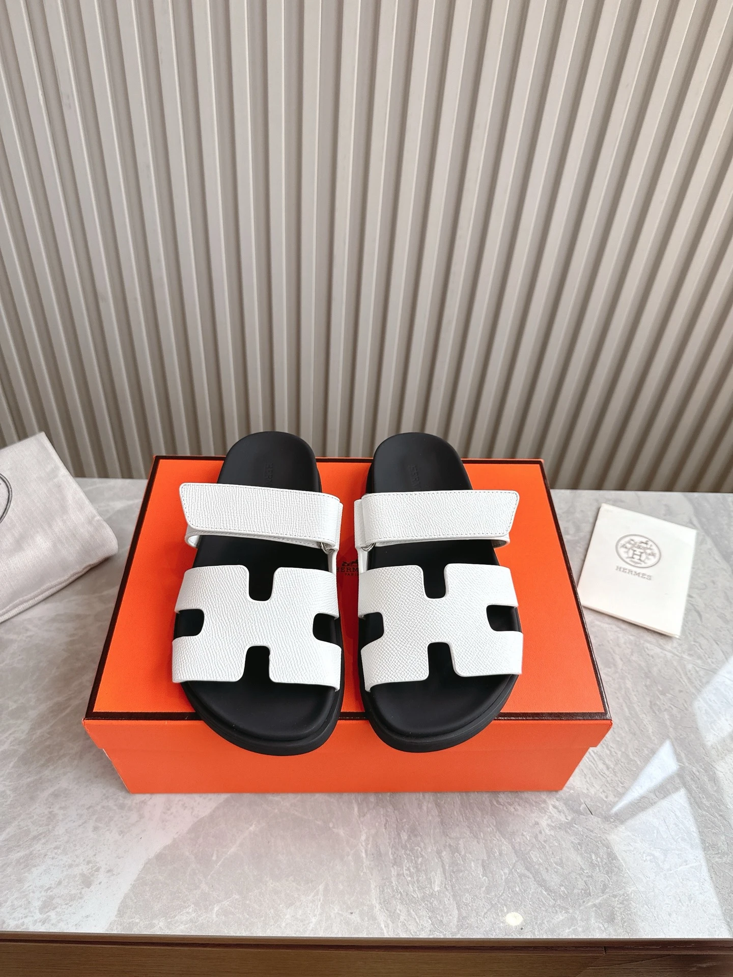 Hermès Slippers — 34e92d9b