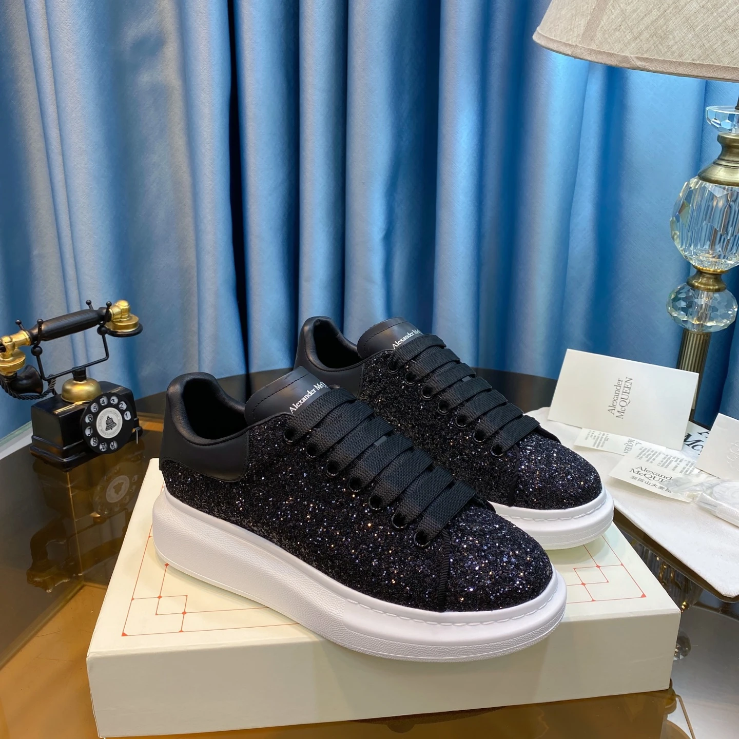 Alexander McQueen Sneakers — 3ed01513