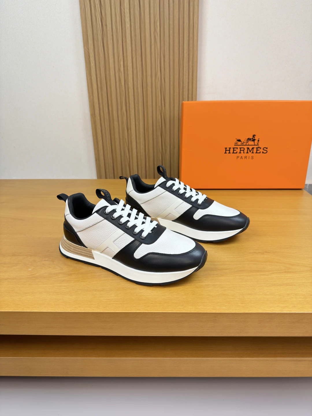 Hermès Sneakers — f352a09f