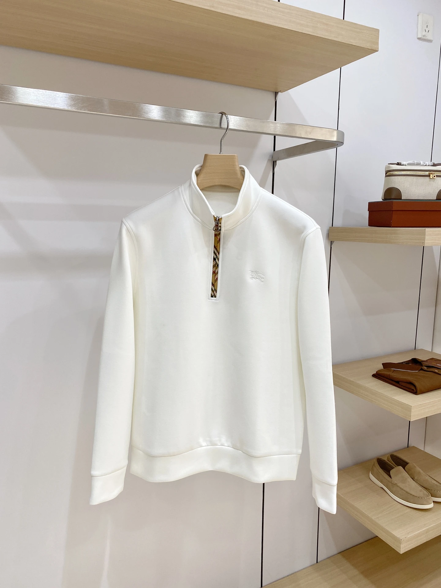 Burberry Sweatshirts — 58756bbd