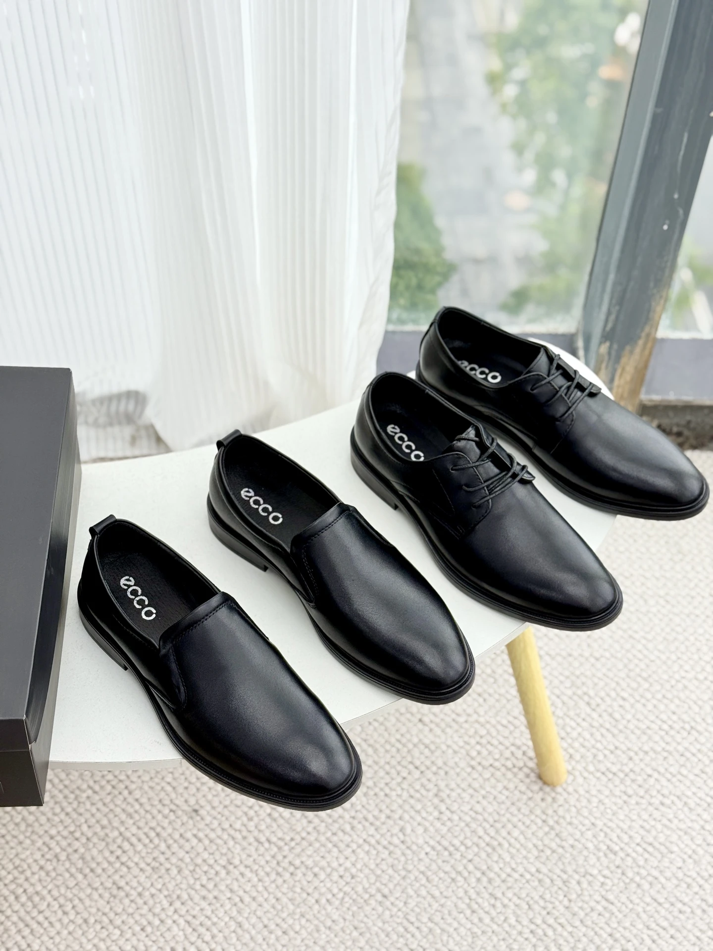 Dress Shoes — cfc6383f
