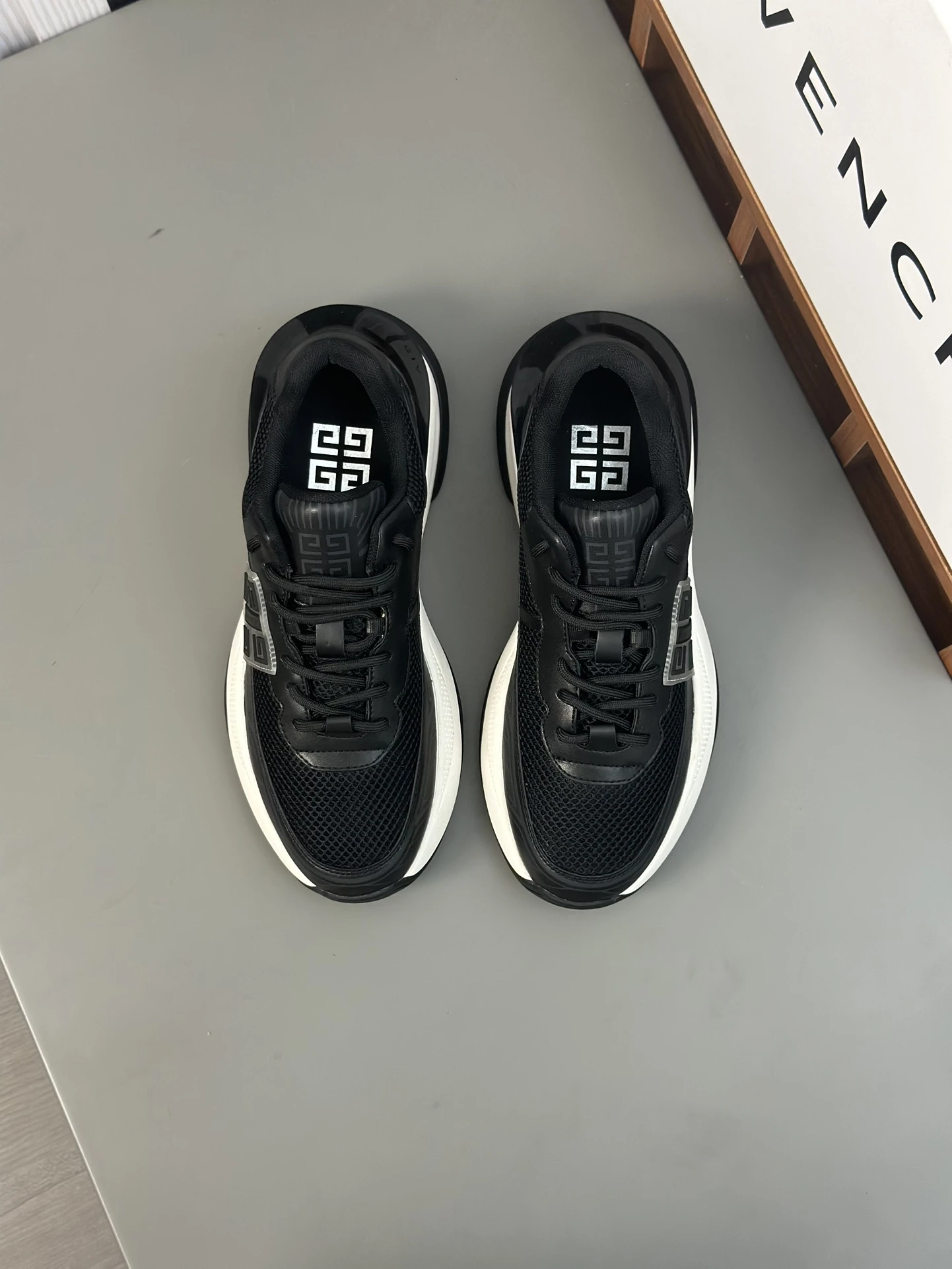 Givenchy Sneakers — 20615e22