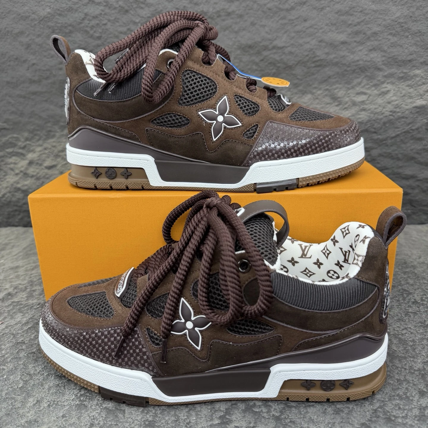 Louis Vuitton Sneakers — f038fb1c