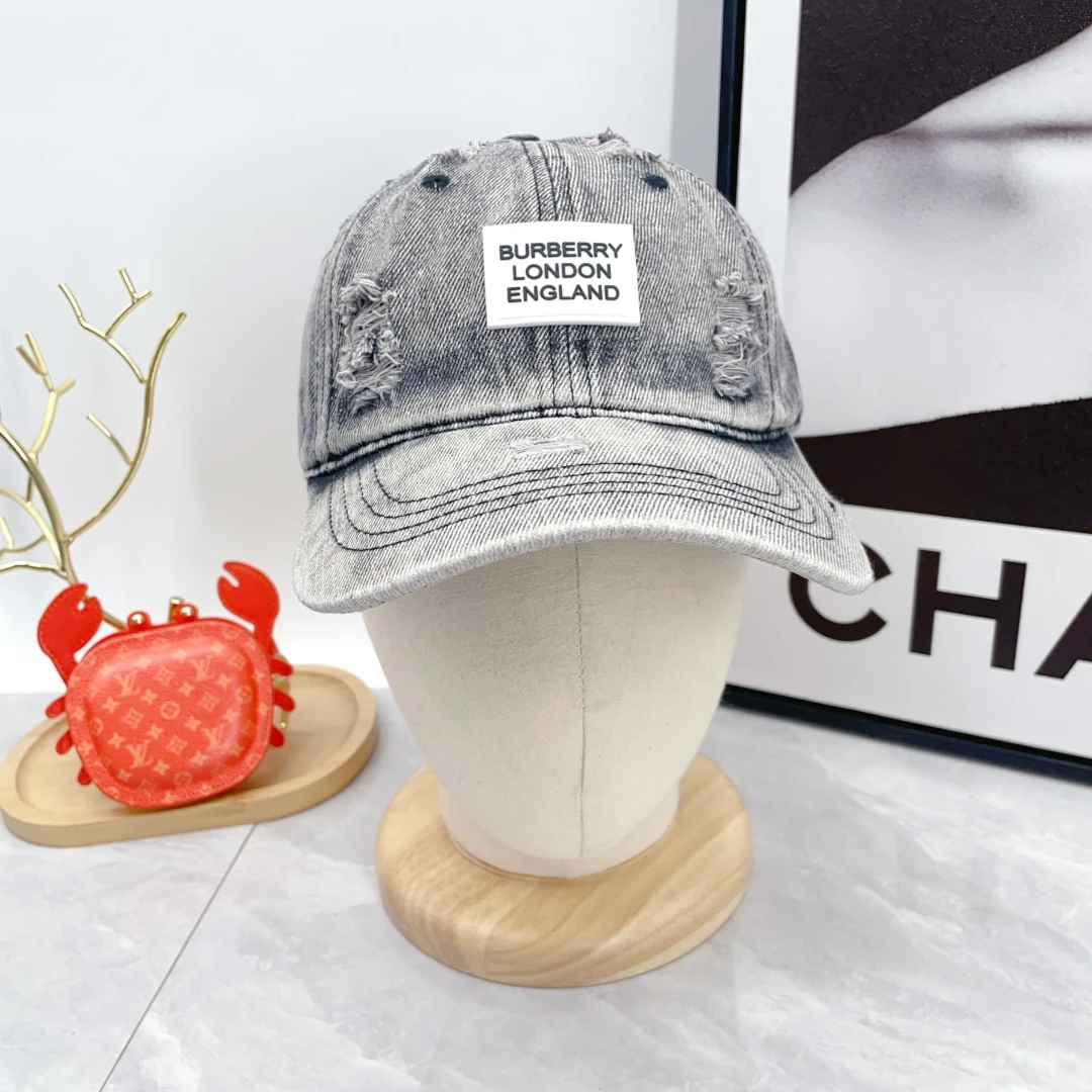 Burberry Hat — aa0c1cf3