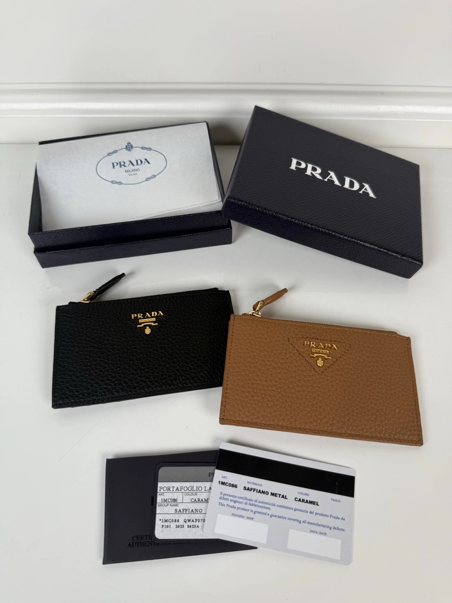 Cardholders — 92f965d3