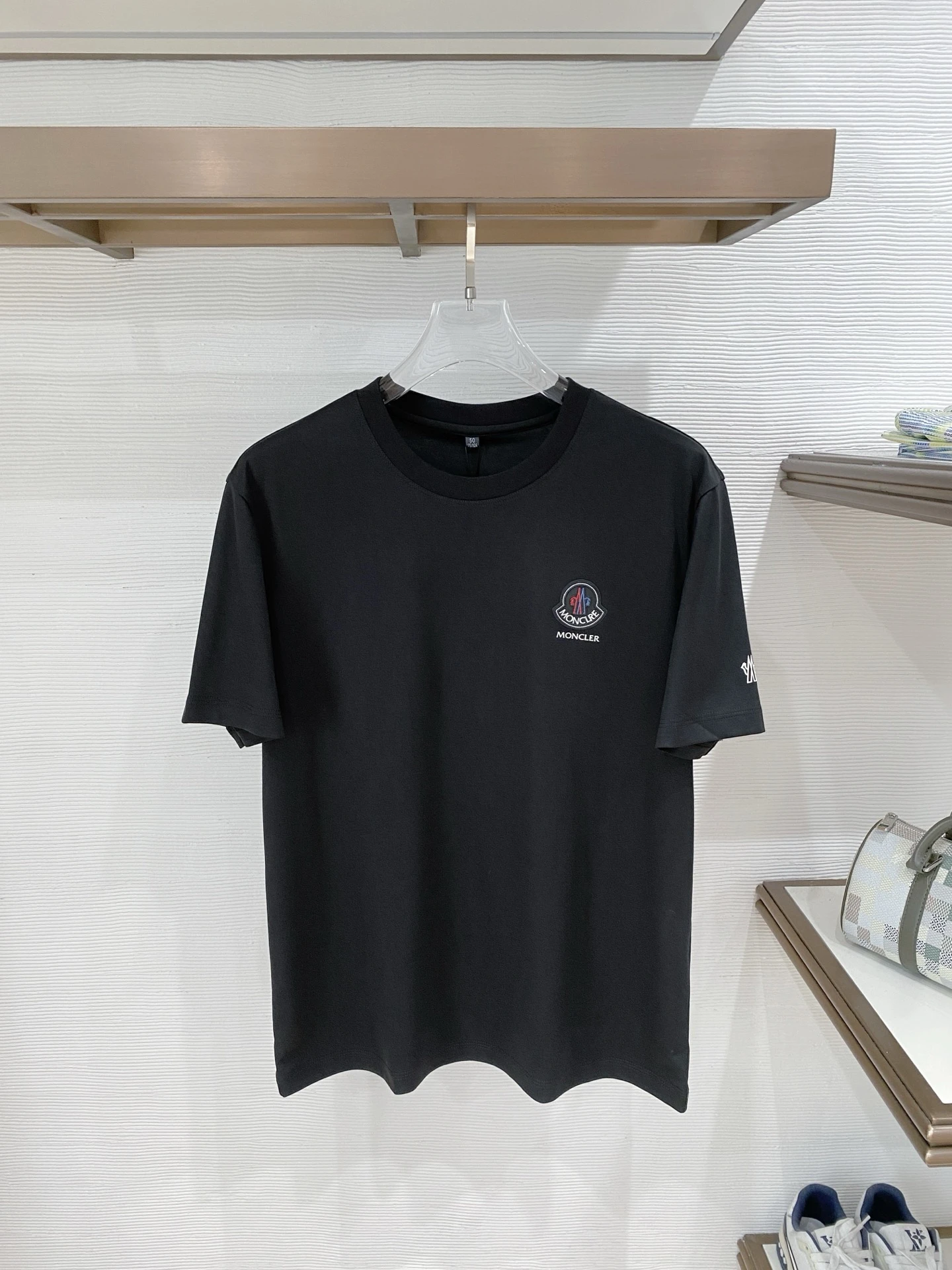 Moncler T-Shirt — e7ec1d20
