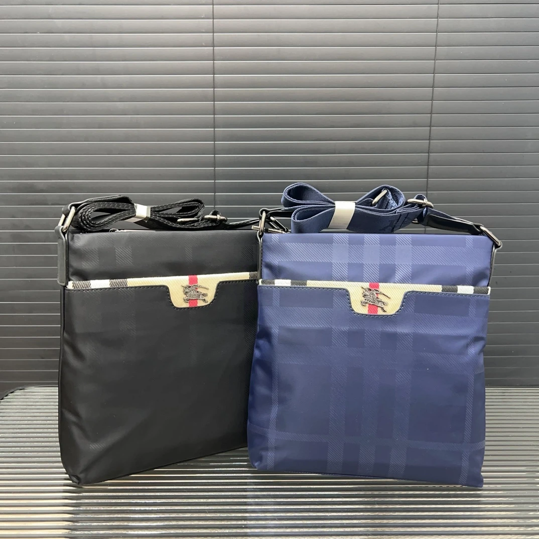 Burberry Bag — b7bd6c57