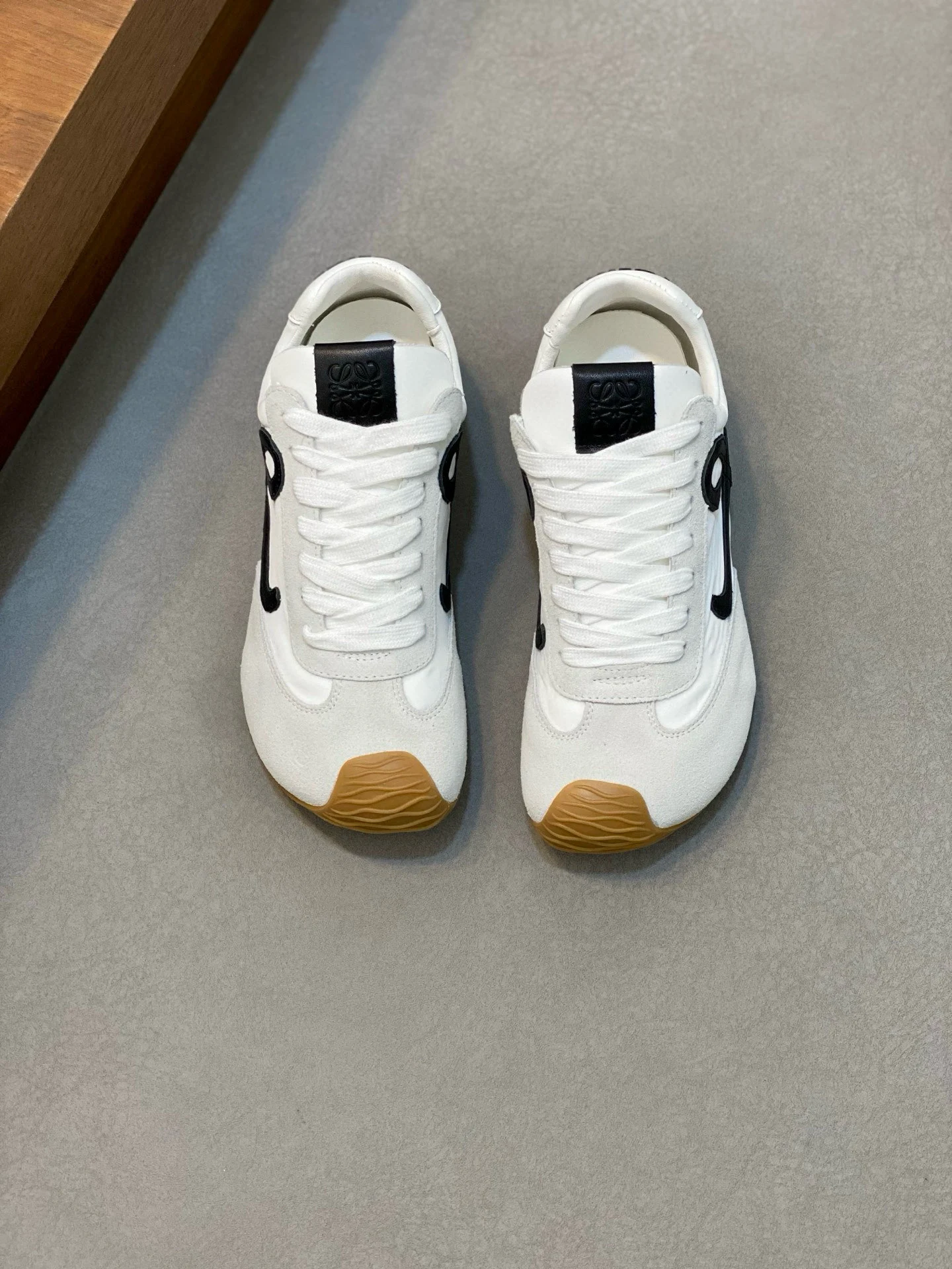 Loewe Sneakers — 2c6ca36f