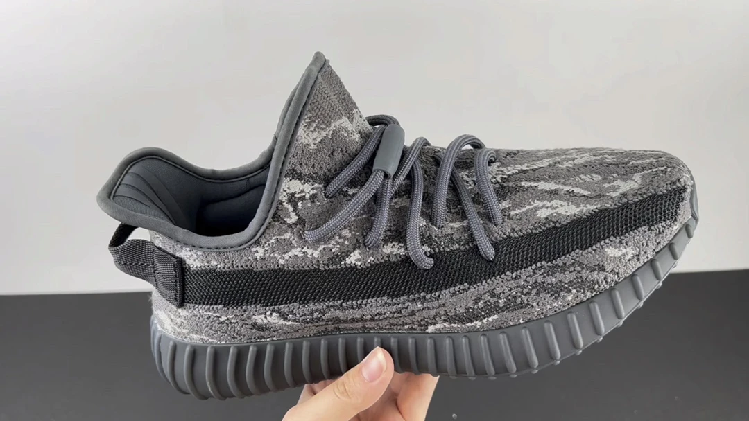 Adidas Shoes — 0d86719e