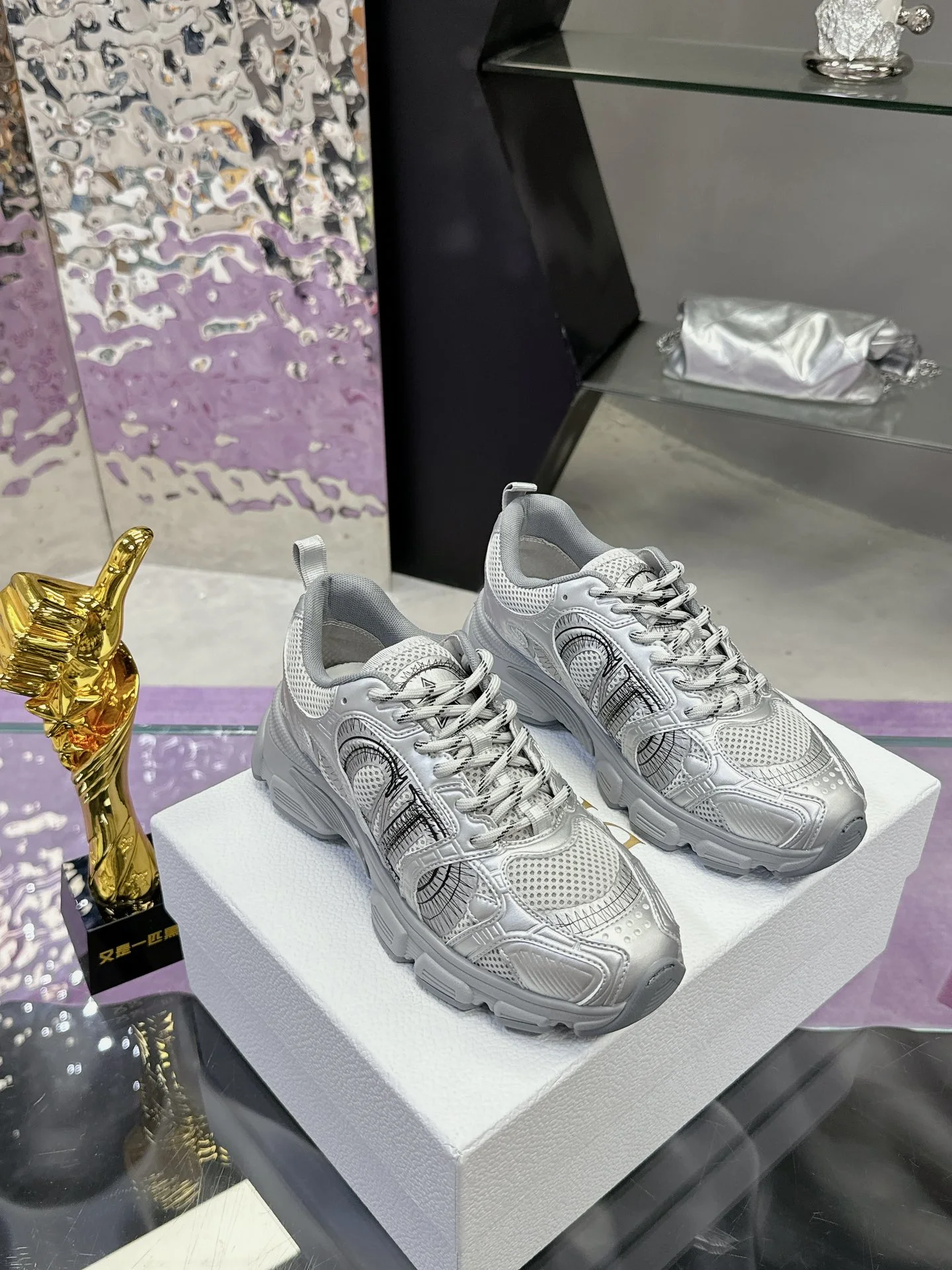 Dior Sneakers — 40561eb4