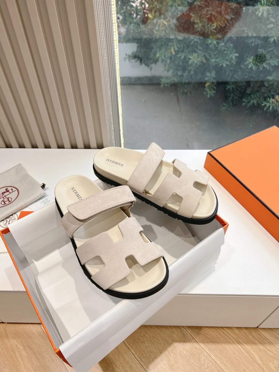 Hermès Slippers — 2c2eb994