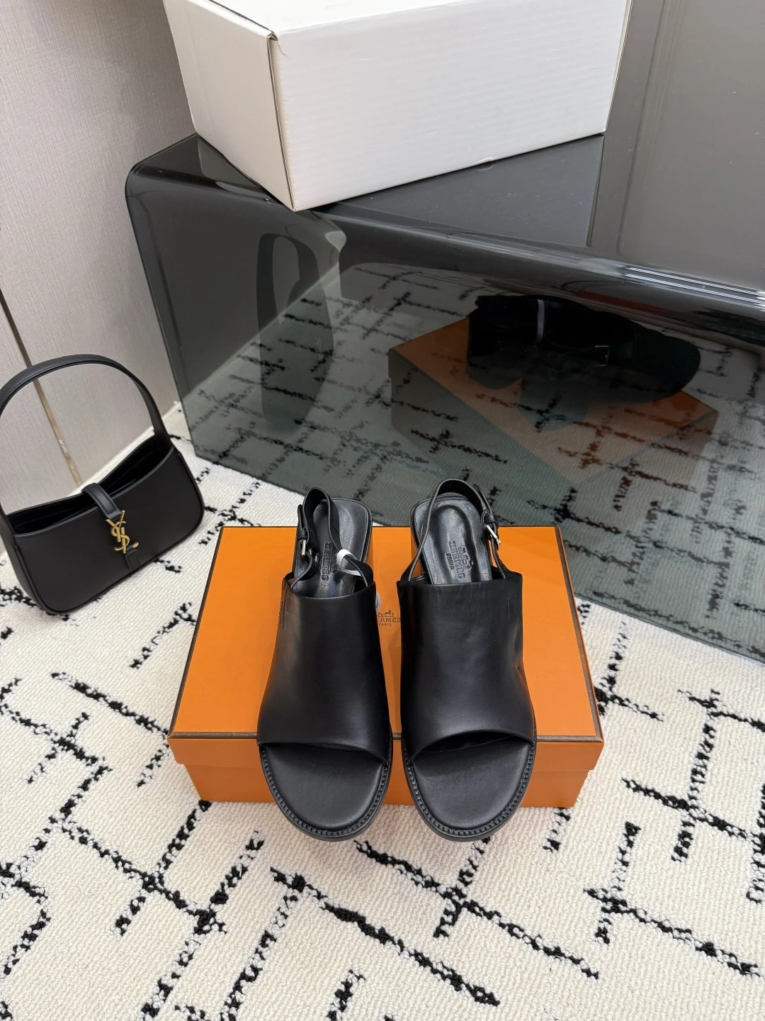 Hermès Sandals — 348e29ee