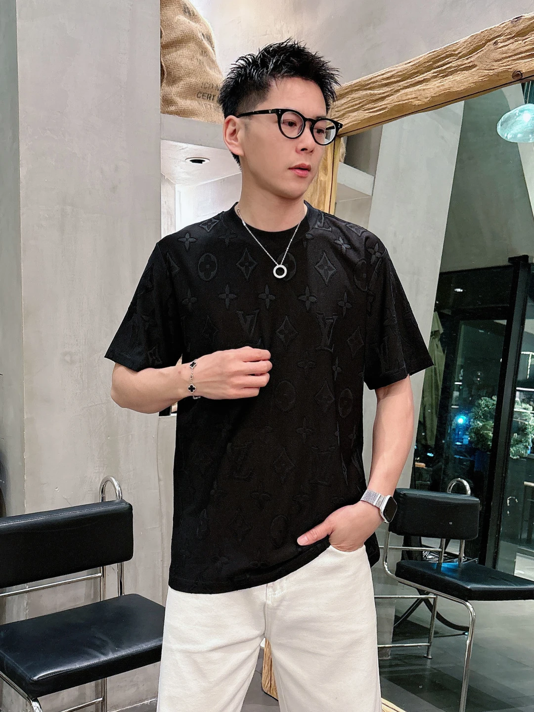 Louis Vuitton T-Shirt — c0508b51