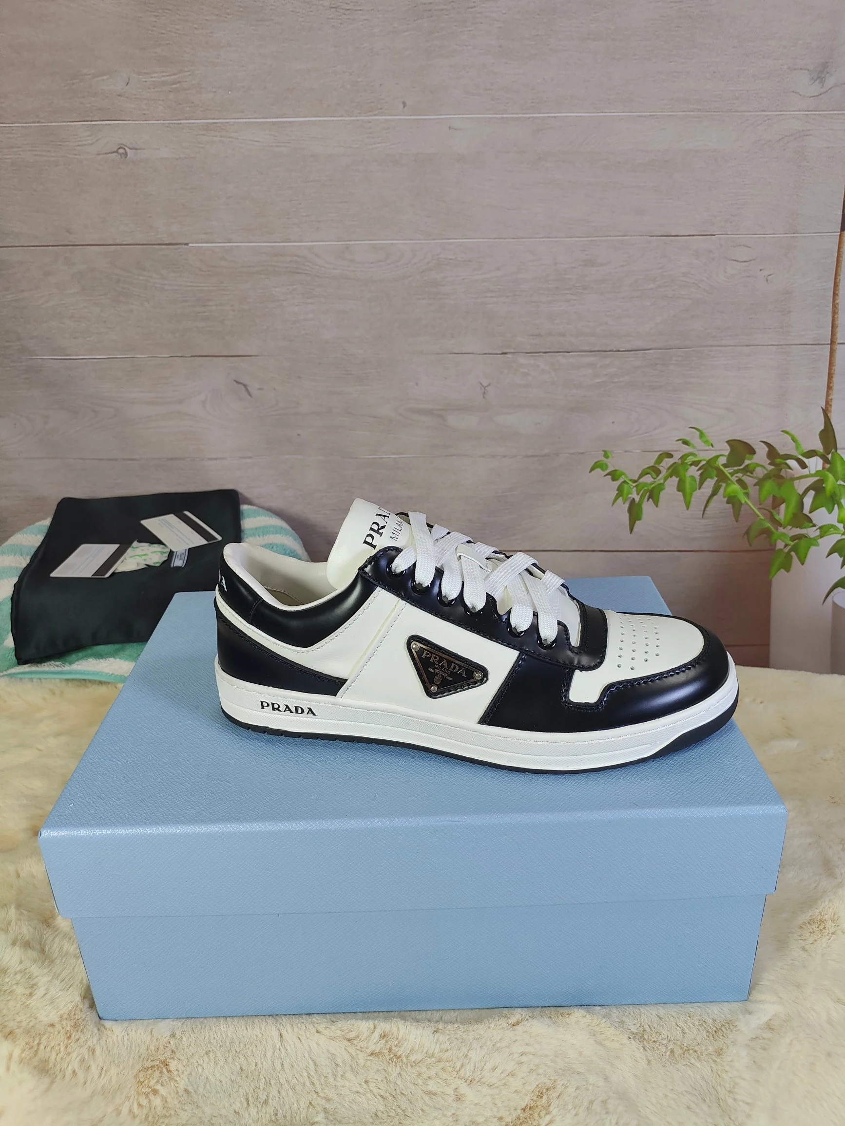Prada Shoes — ed37e8cb