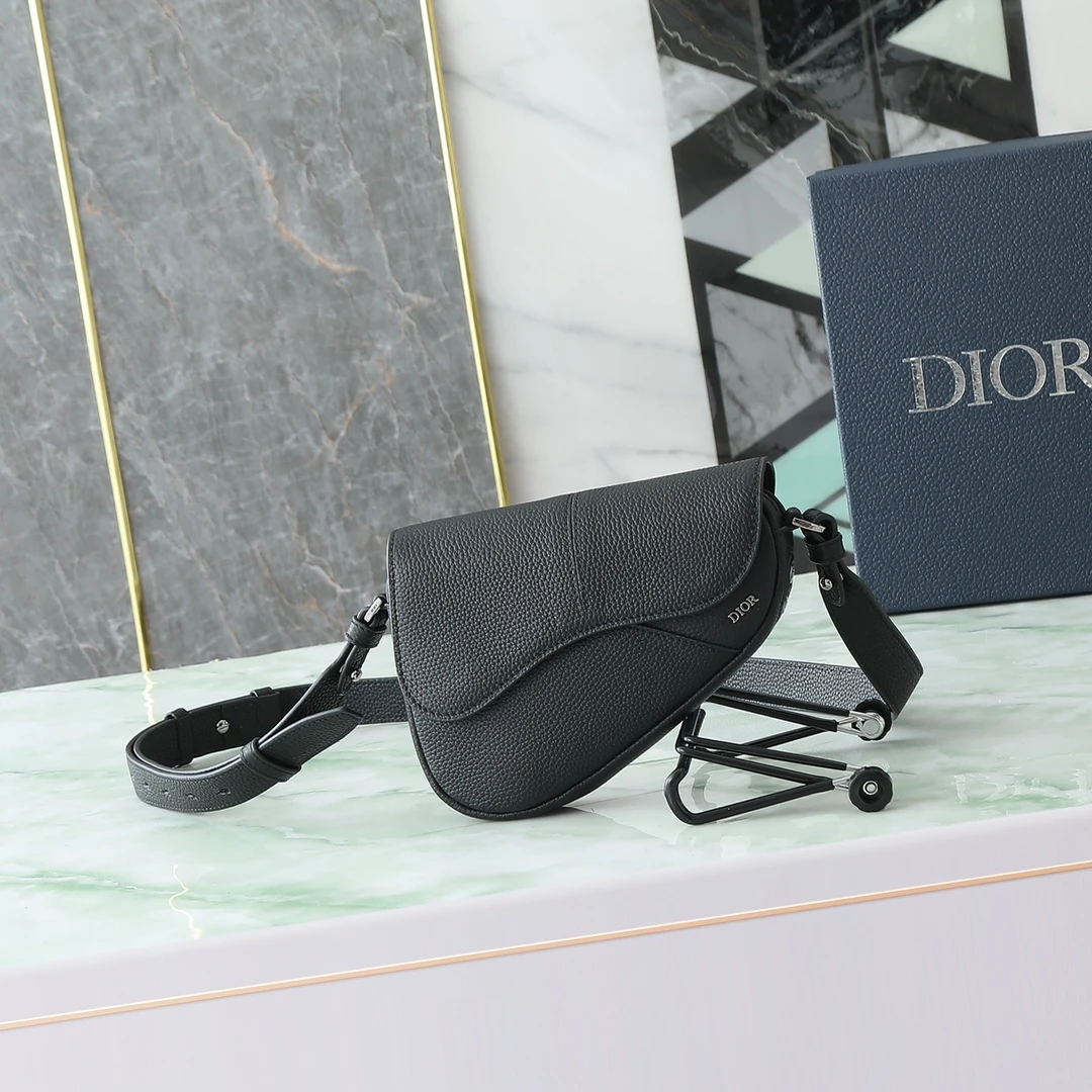 Dior Bag — 88fa137f