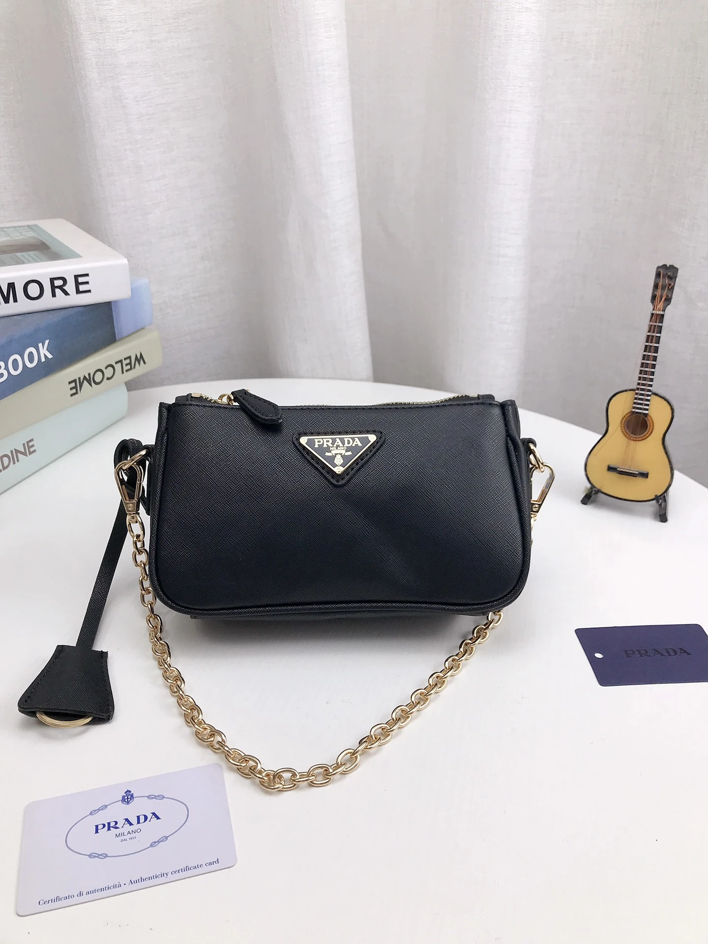 Prada Bag — 39c1e322