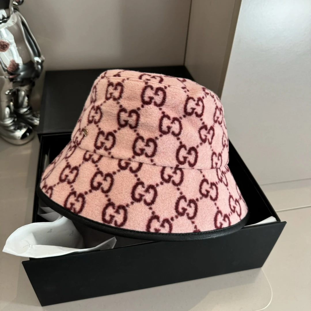 Gucci Hat — 61156220