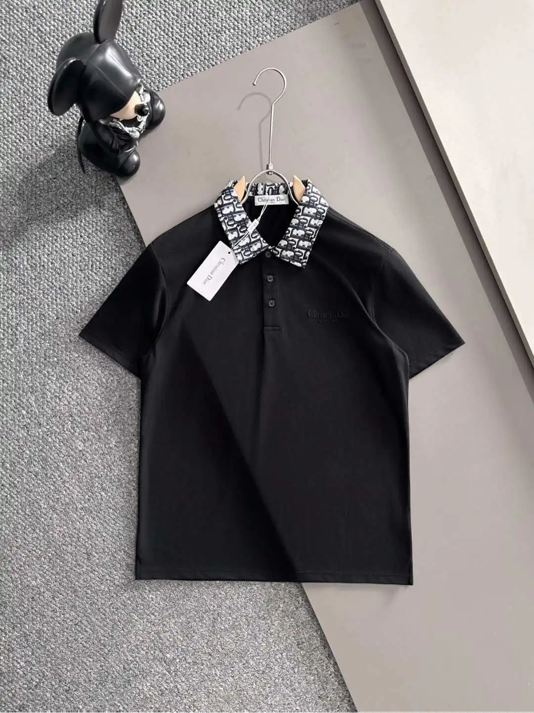 Dior T-Shirt — 110b135b