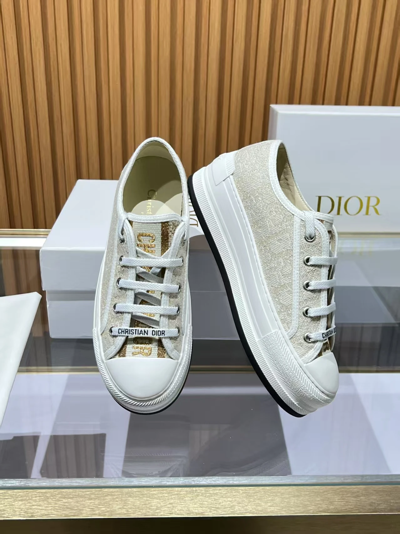 Dior Sneakers — d26f9957