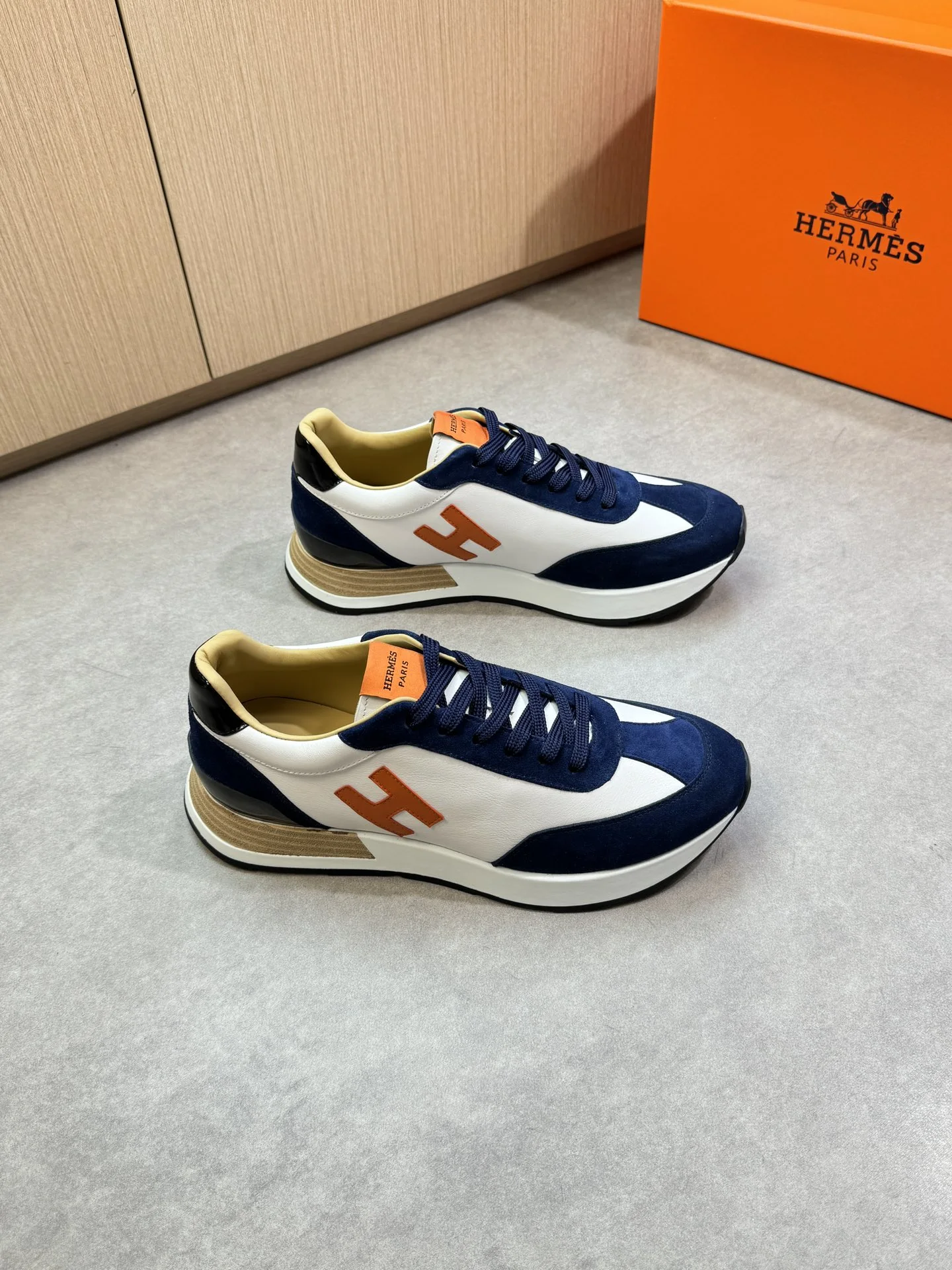 Hermès Sneakers — a642103a