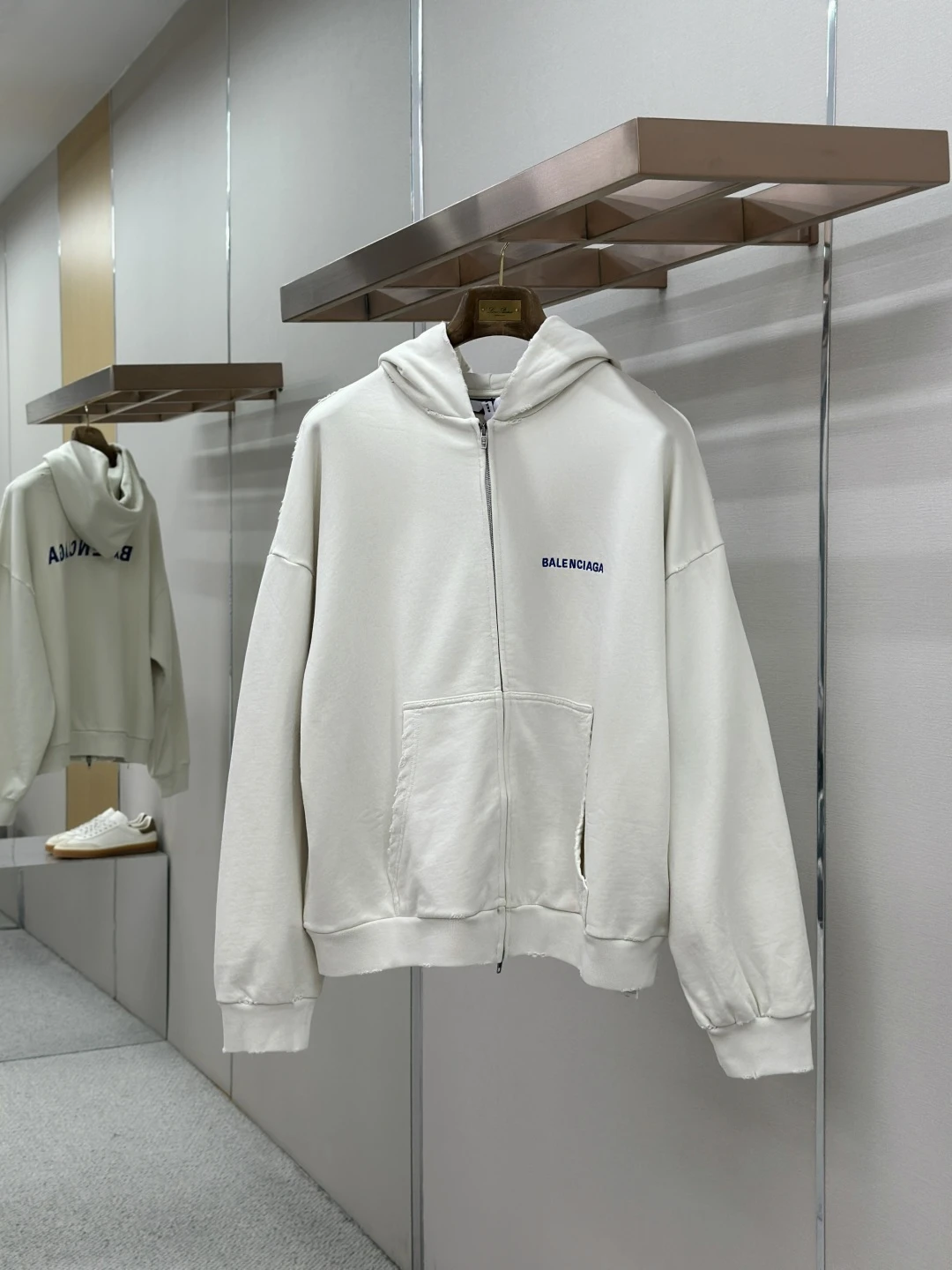 Balenciaga Sweatshirts — 1823db3d