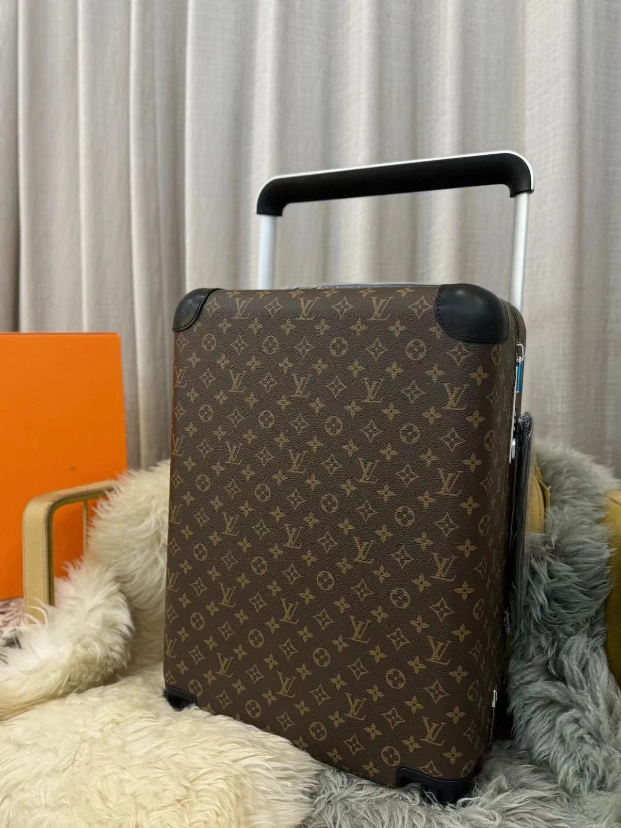 Luggage — 3e15d695