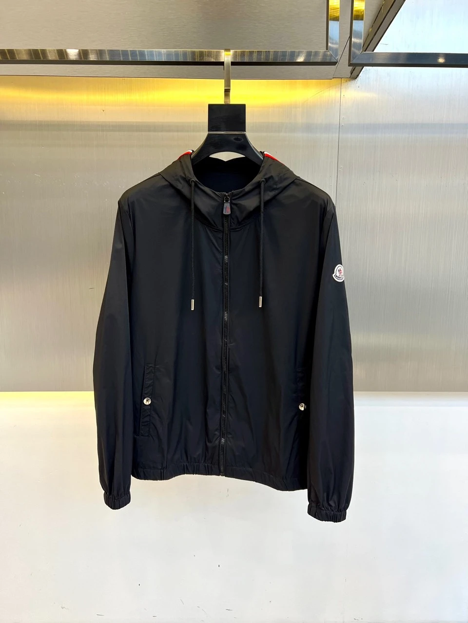 Moncler Jackets — 03b06514