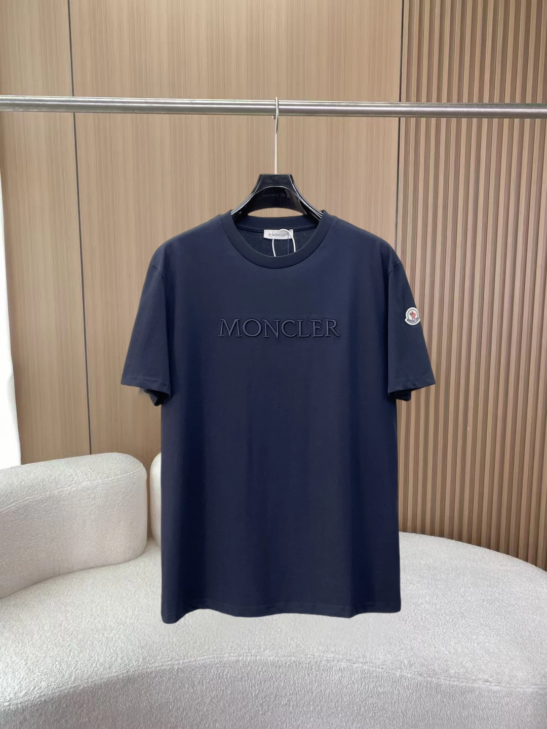 Moncler T-Shirt — f4bb58de