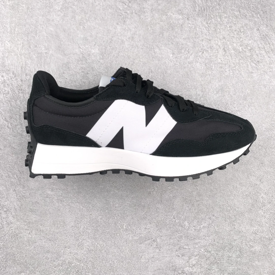 New Balance Shoes — 23e985bd