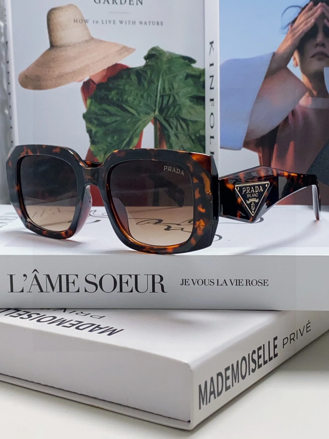 Prada Eyewear — 2a2c608a