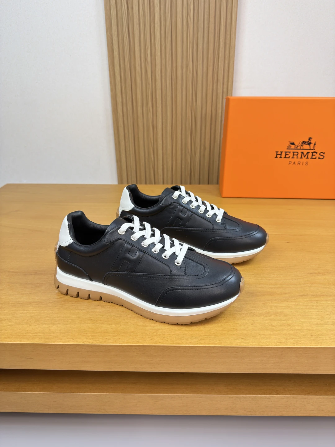 Hermès Sneakers — 3f23171f