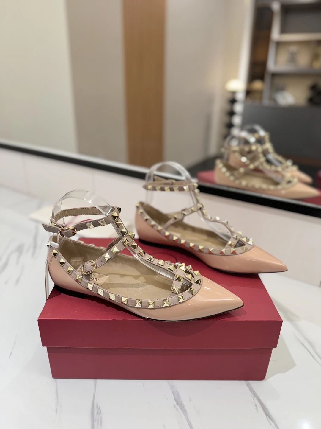 Valentino Sandals — c1e72c5d