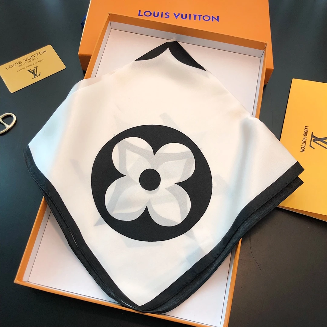 Louis Vuitton Scarves — cfb8cb12