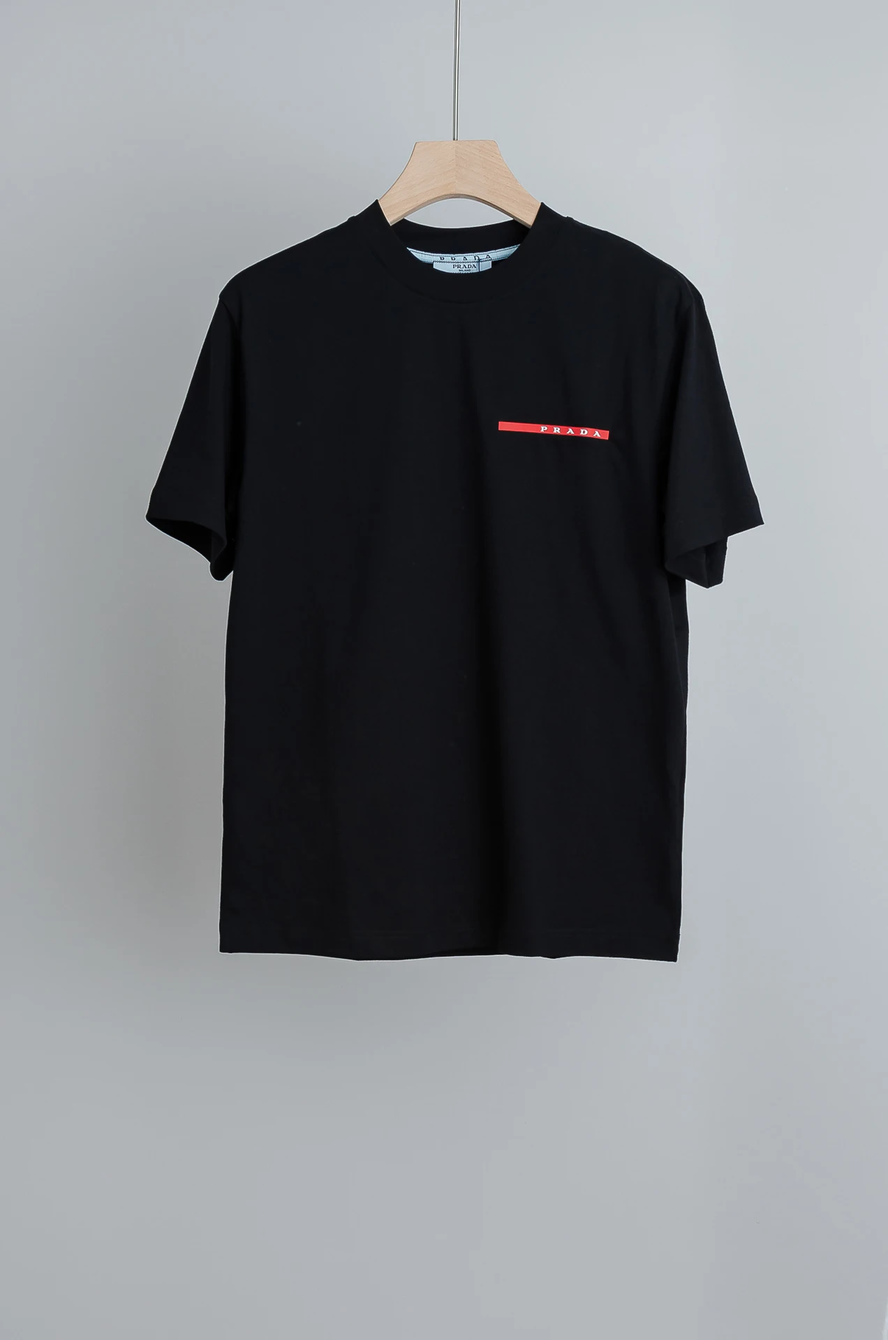 Prada T-Shirt — 8147724d