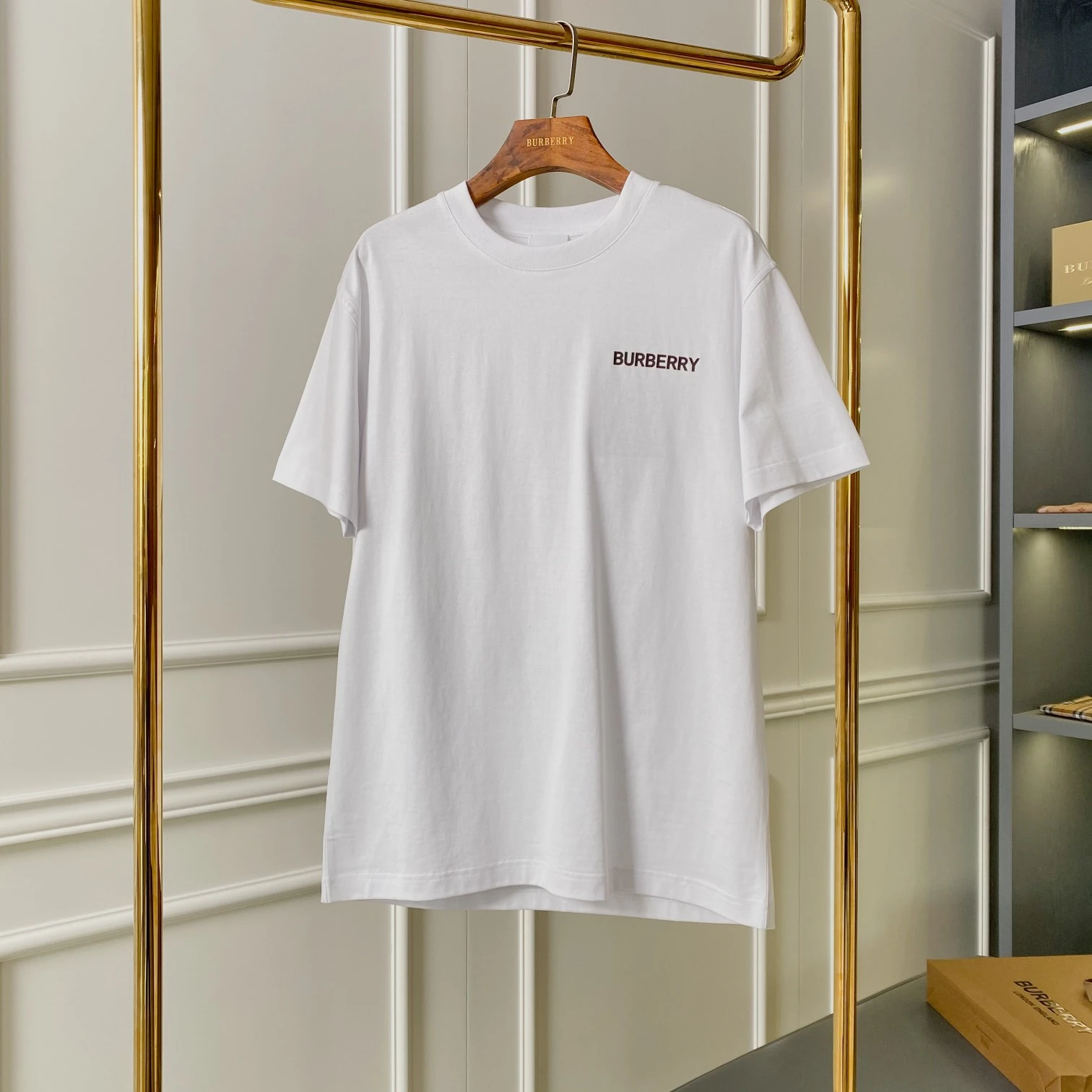 Burberry T-Shirt — 3a6a4981