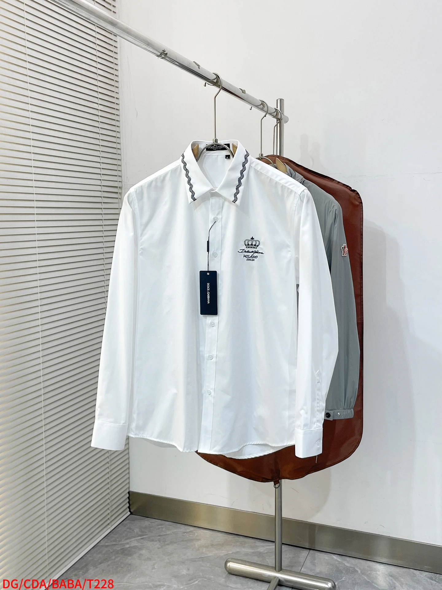 Dolce & Gabbana Shirts — 5ce5ba29