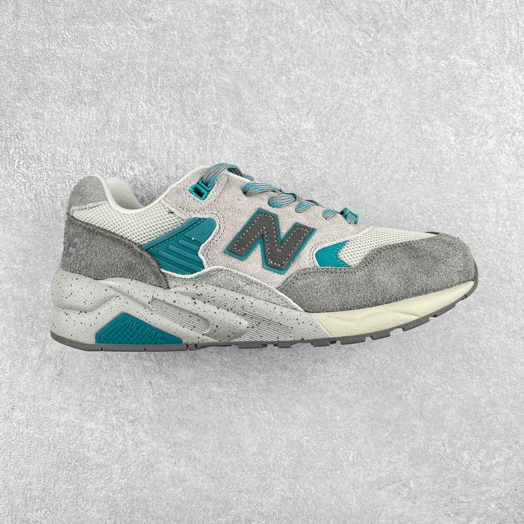 New Balance Sneakers — 9b7b5665