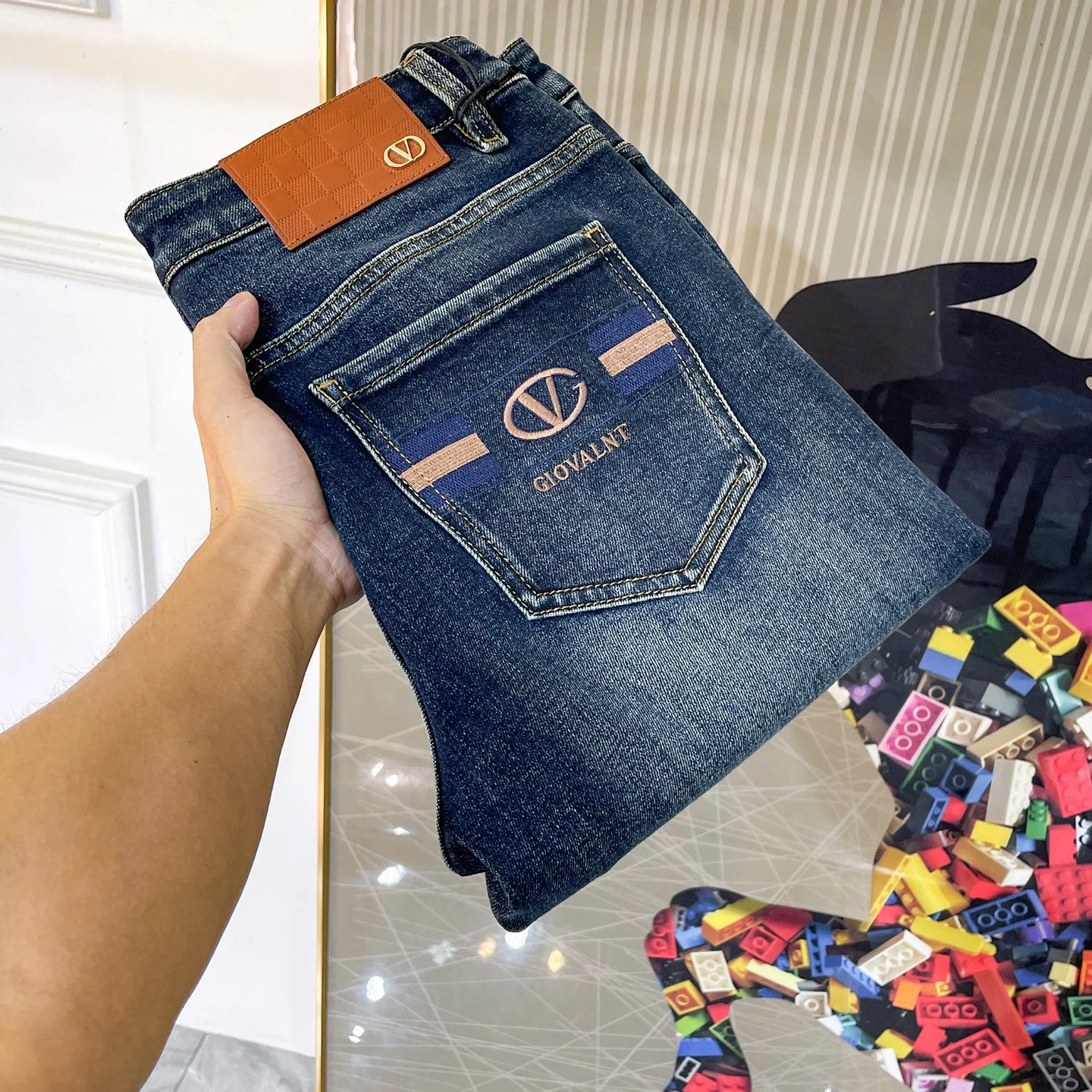 Valentino Jeans — 4a828524