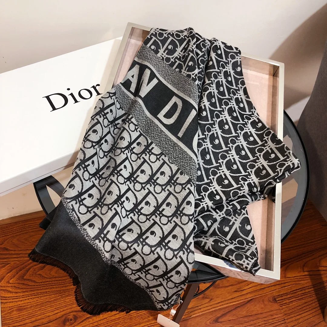 Dior Scarves — 60d63fe3