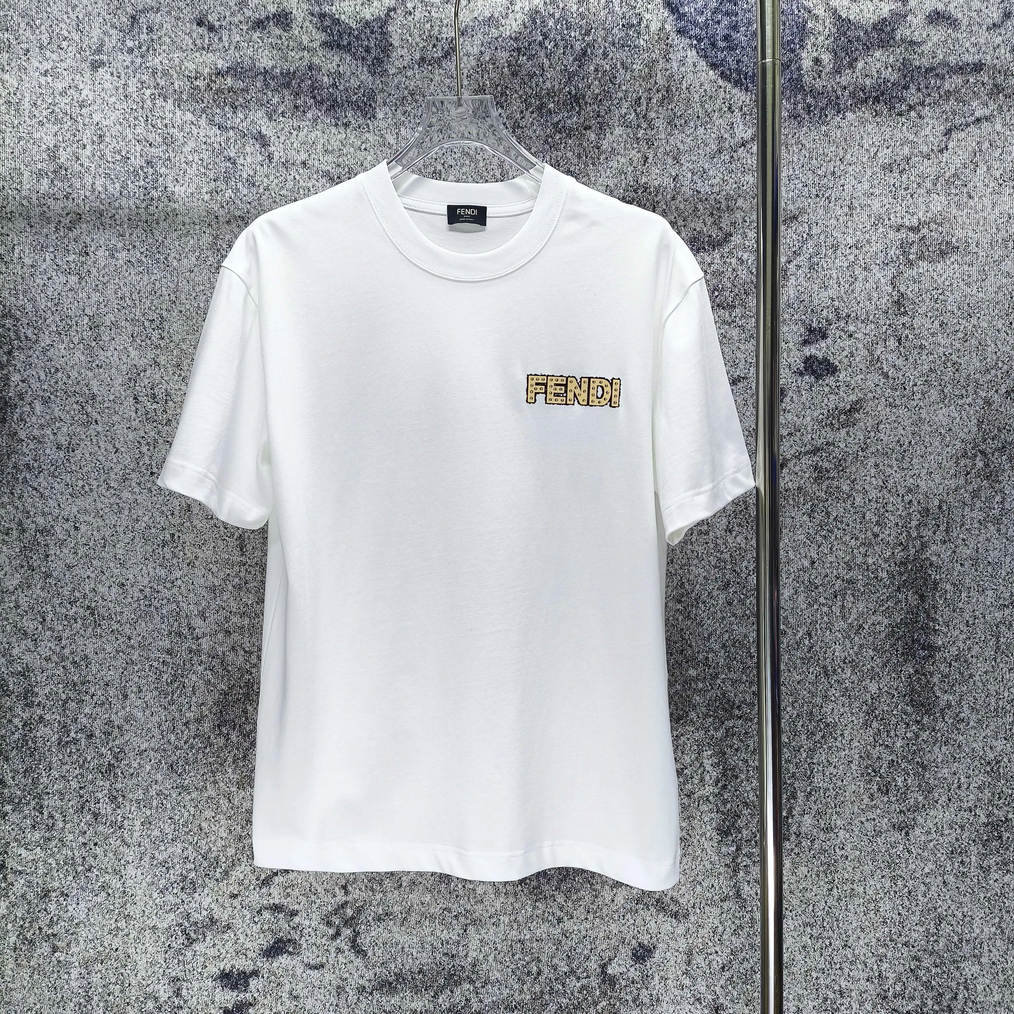 Fendi T-Shirt — bce9d68a