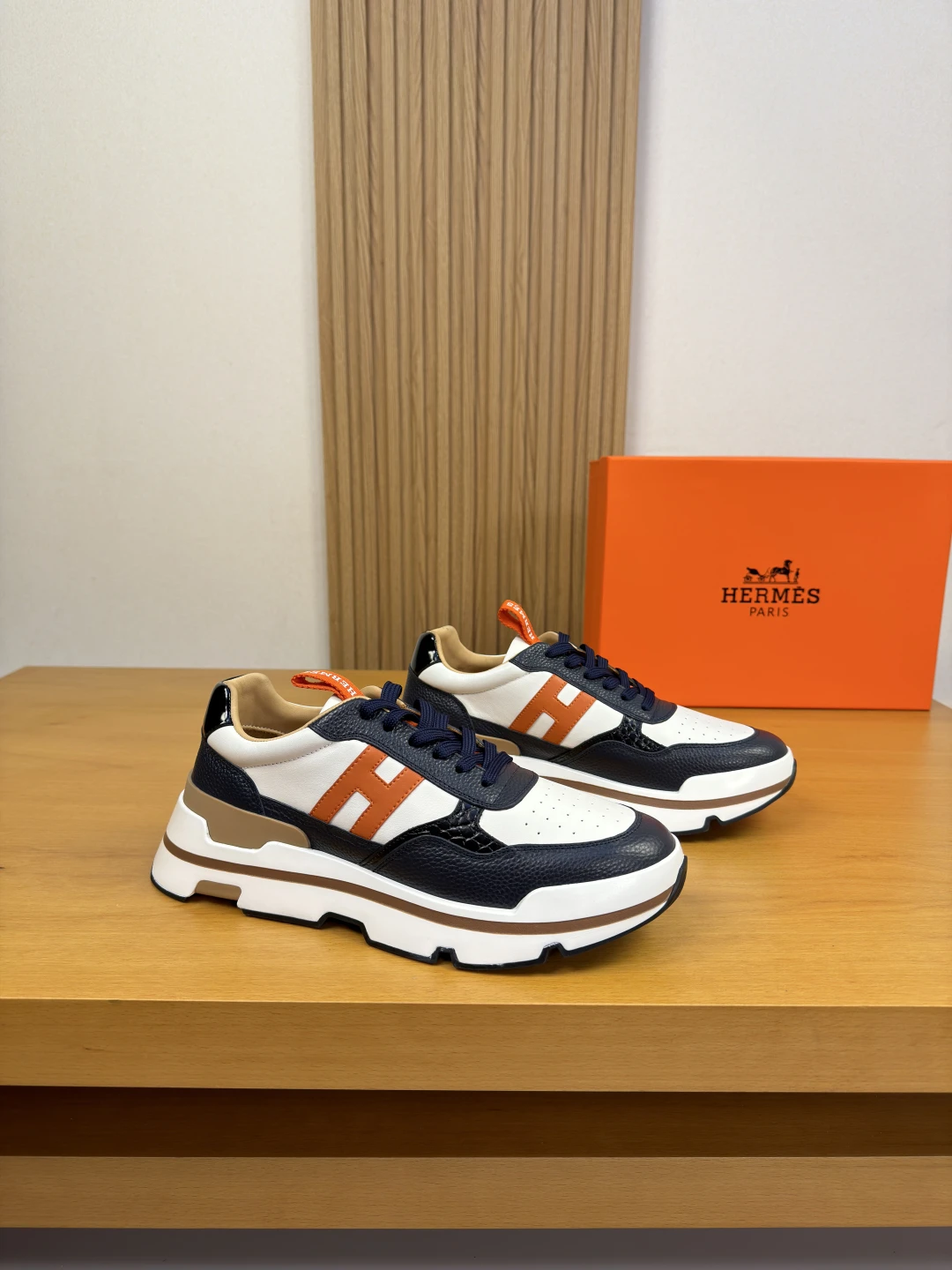 Hermès Sneakers — f028cca1