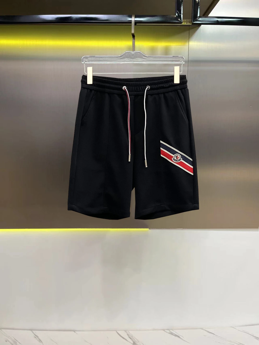 Moncler Shorts — bb490c86