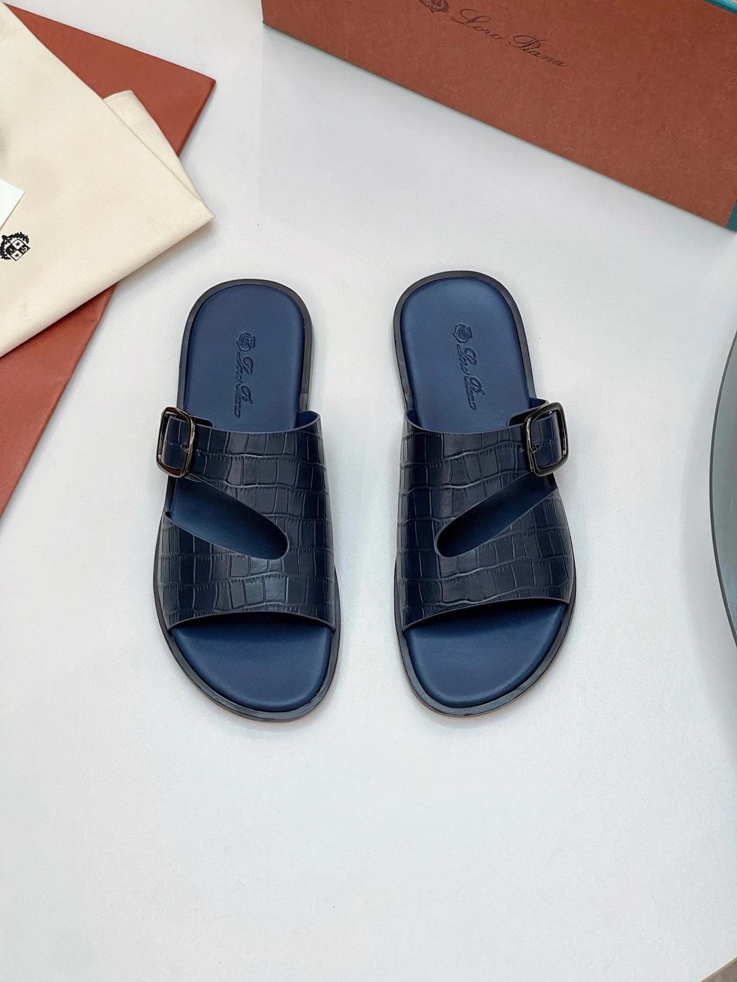 Loro Piana Slippers — ccb48d46