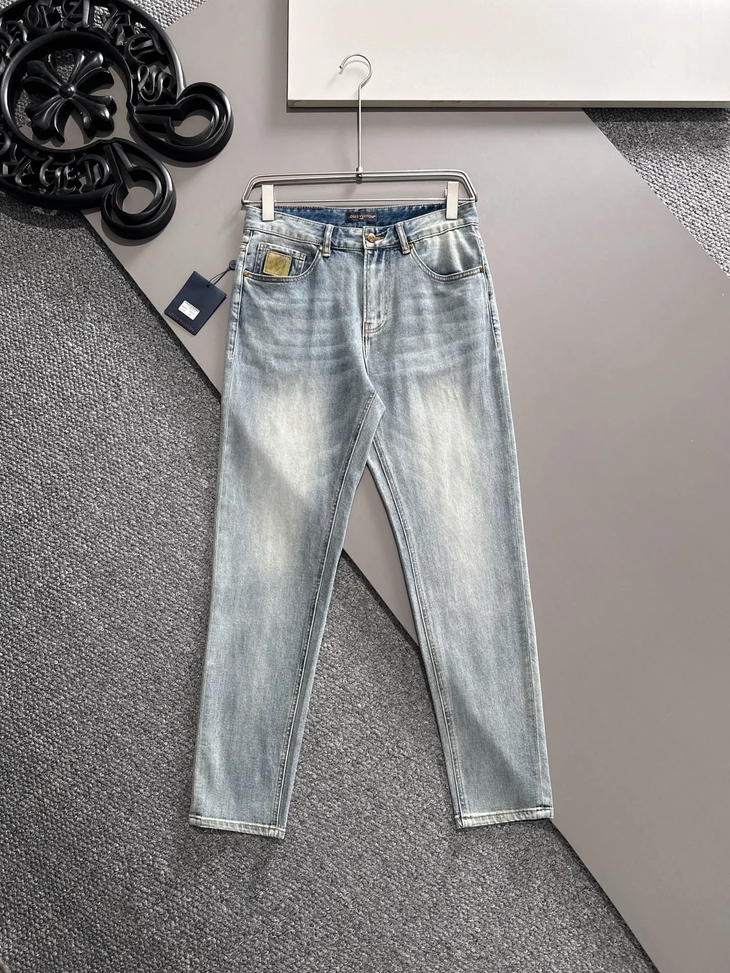 Louis Vuitton Jeans — 17674fec