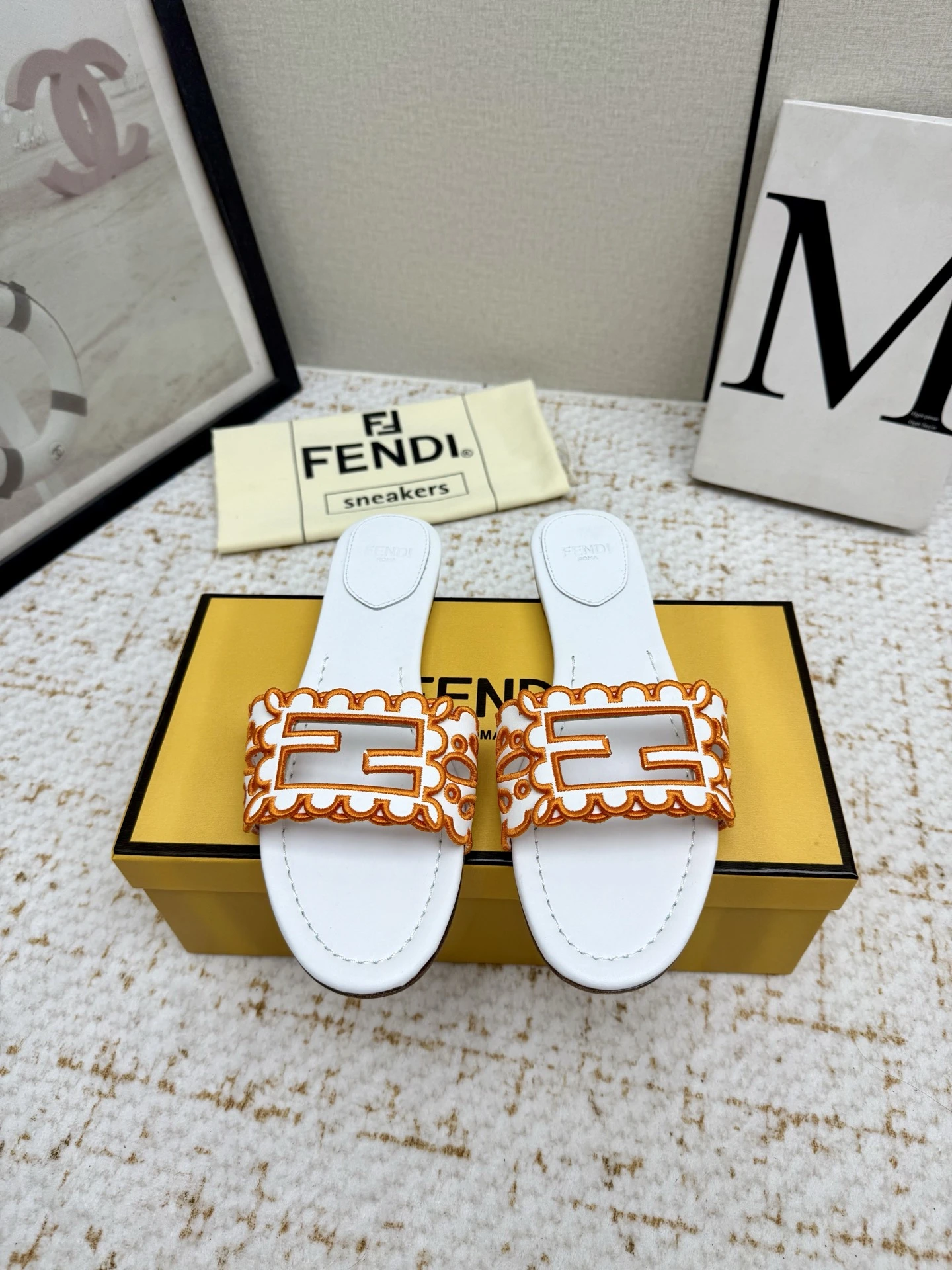 Fendi Slippers — 23c4f130