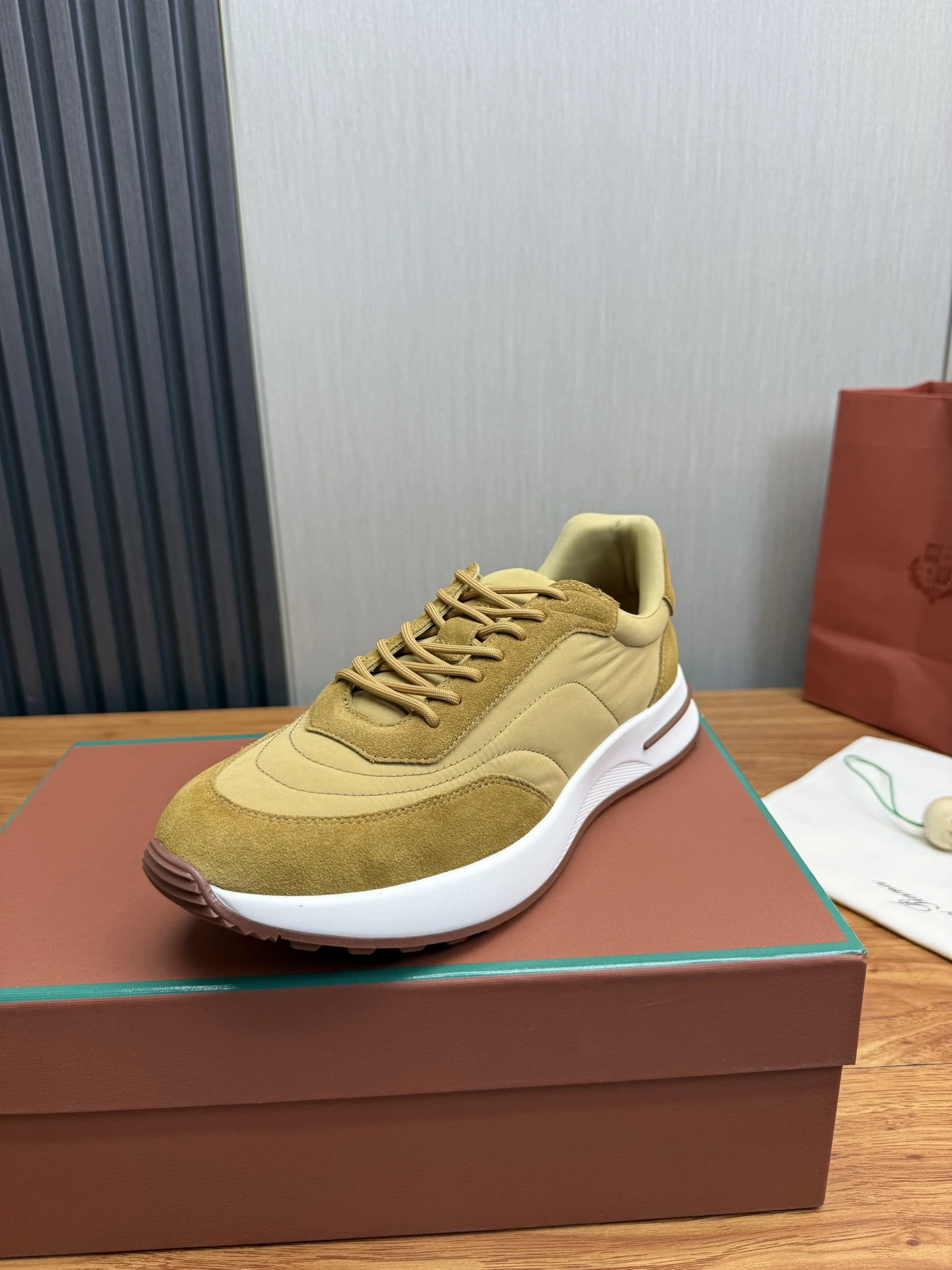 Loro Piana Sneakers — 8d019f76