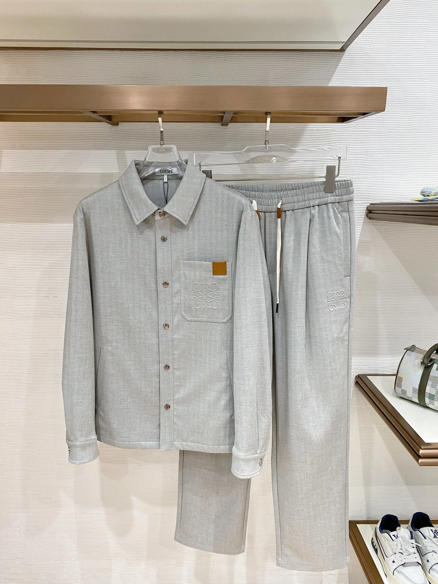 Loewe Matching Sets — 18ef32b2