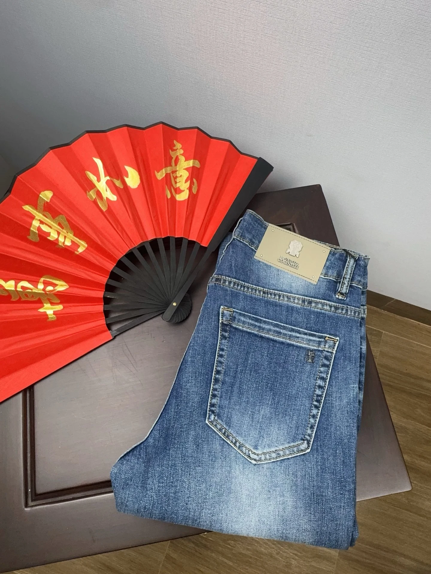 Jeans — 0f3b925c